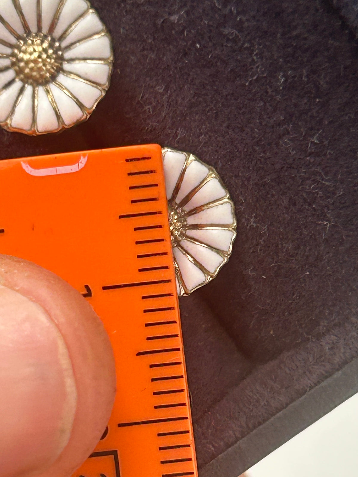 Georg Jensen Daisy ørestikker Ø11 mm – hvid emalje – original æske - billede 14