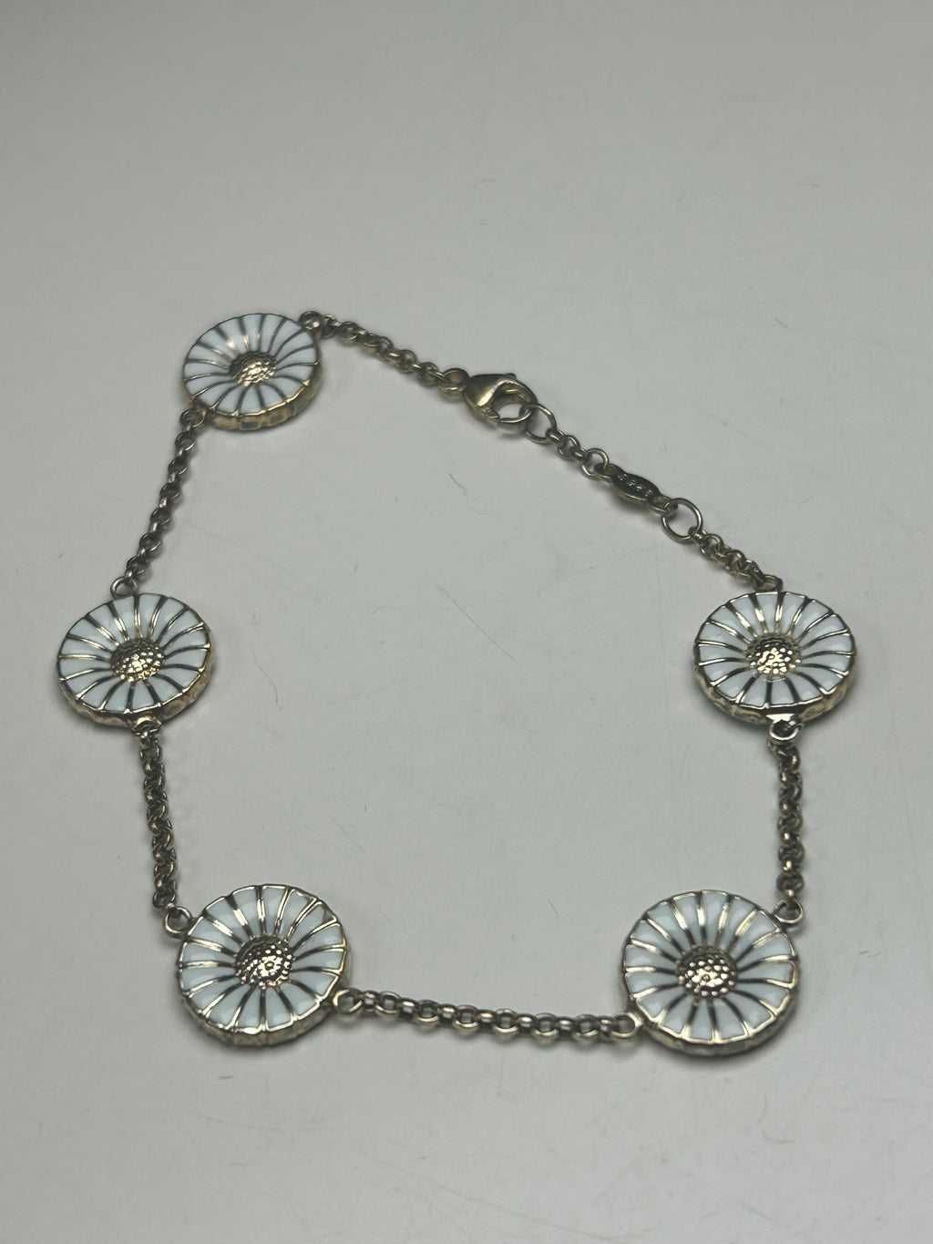 Georg Jensen Daisy armbånd med 5 margueritter Ø11 mm – 925S sølv og hvid emalje - billede 6