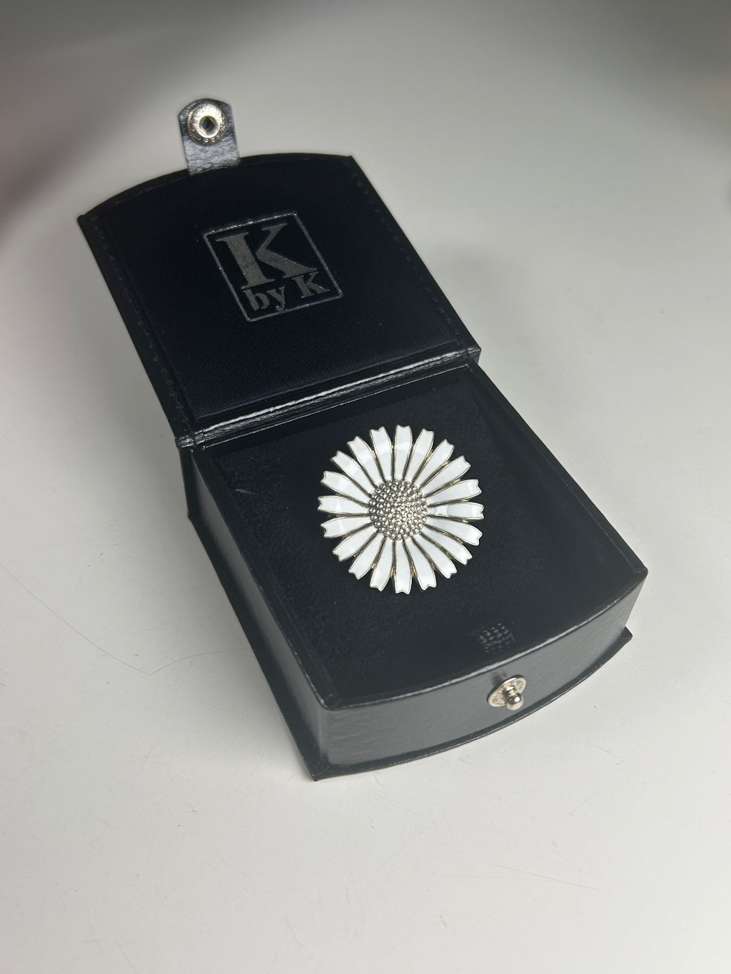 Anton Michelsen Daisy/Marguerit broche Ø33 mm – hvid emalje – 925S sterling sølv - billede 10