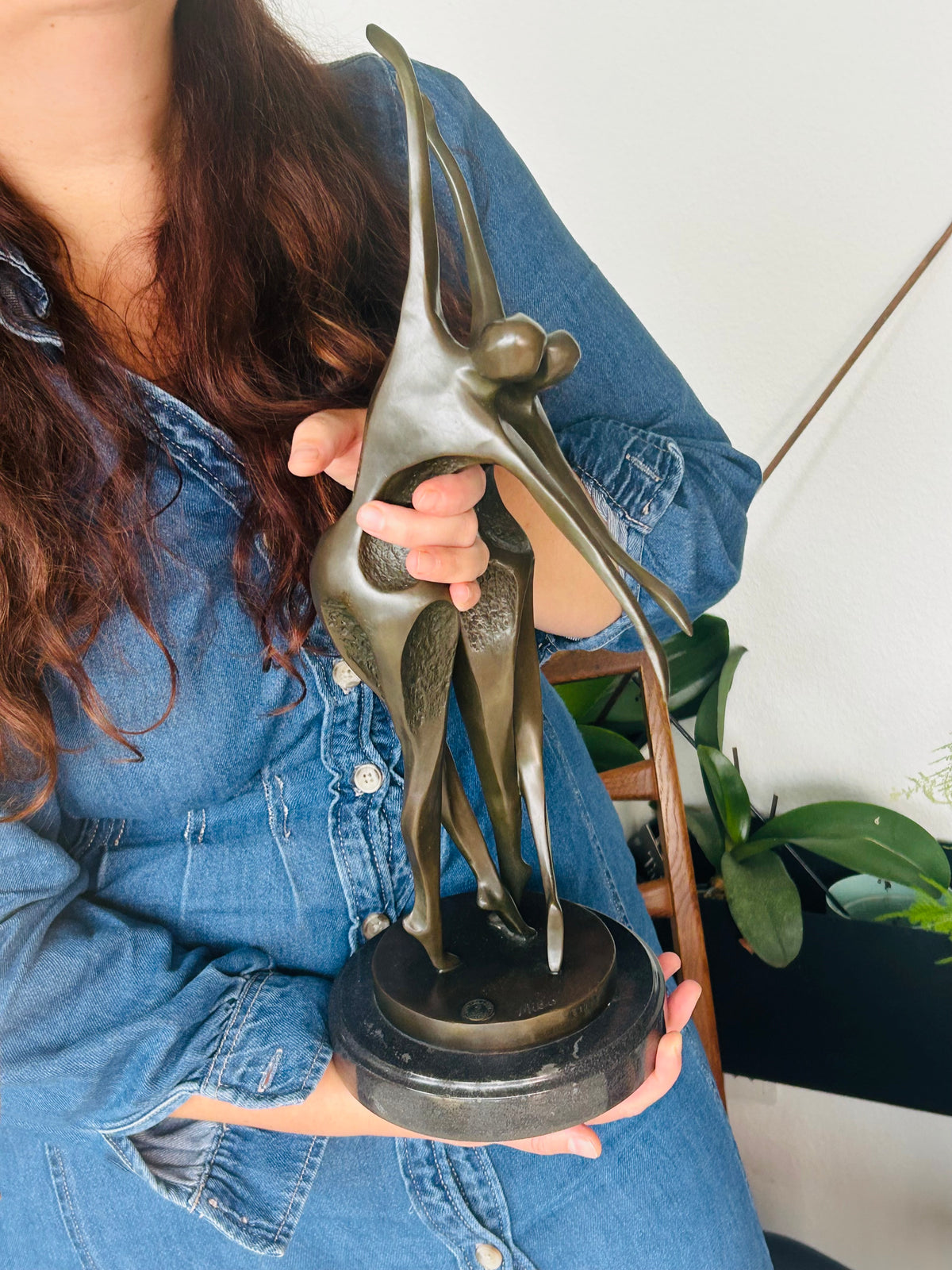 Milo bronzeskulptur – dansende par på marmorsokkel – 49 cm