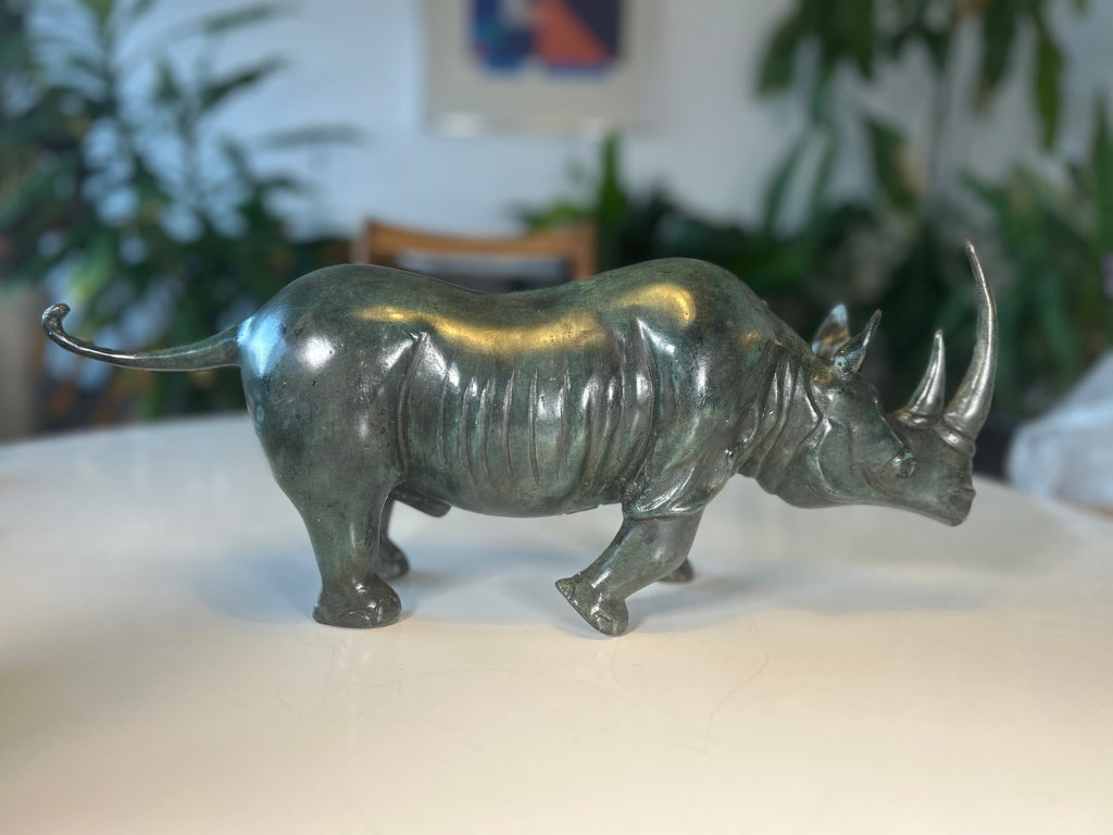 APG Art People Gallery bronzeskulptur – næsehorn – 47 cm – 6,64 kg