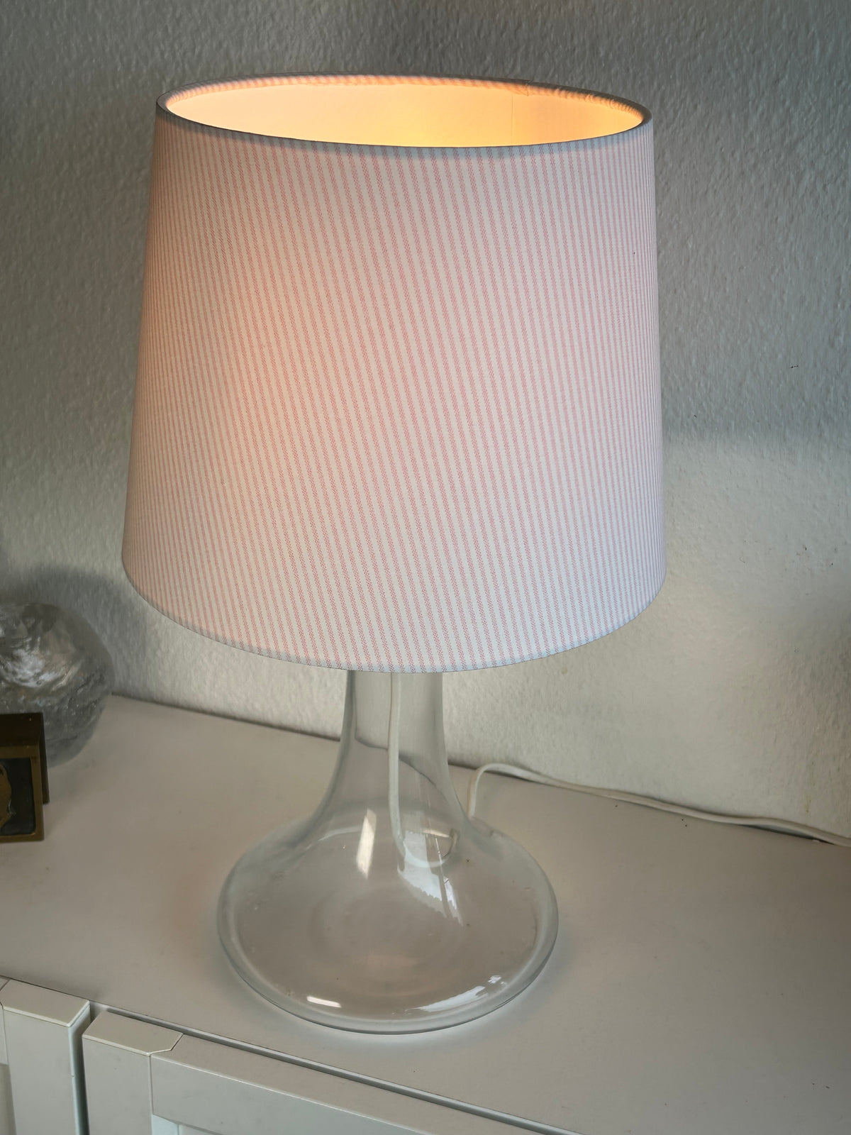 LE KLINT 363 bordlampe i hvidt opalglas med messingdetalje – 42,5 cm - billede 10