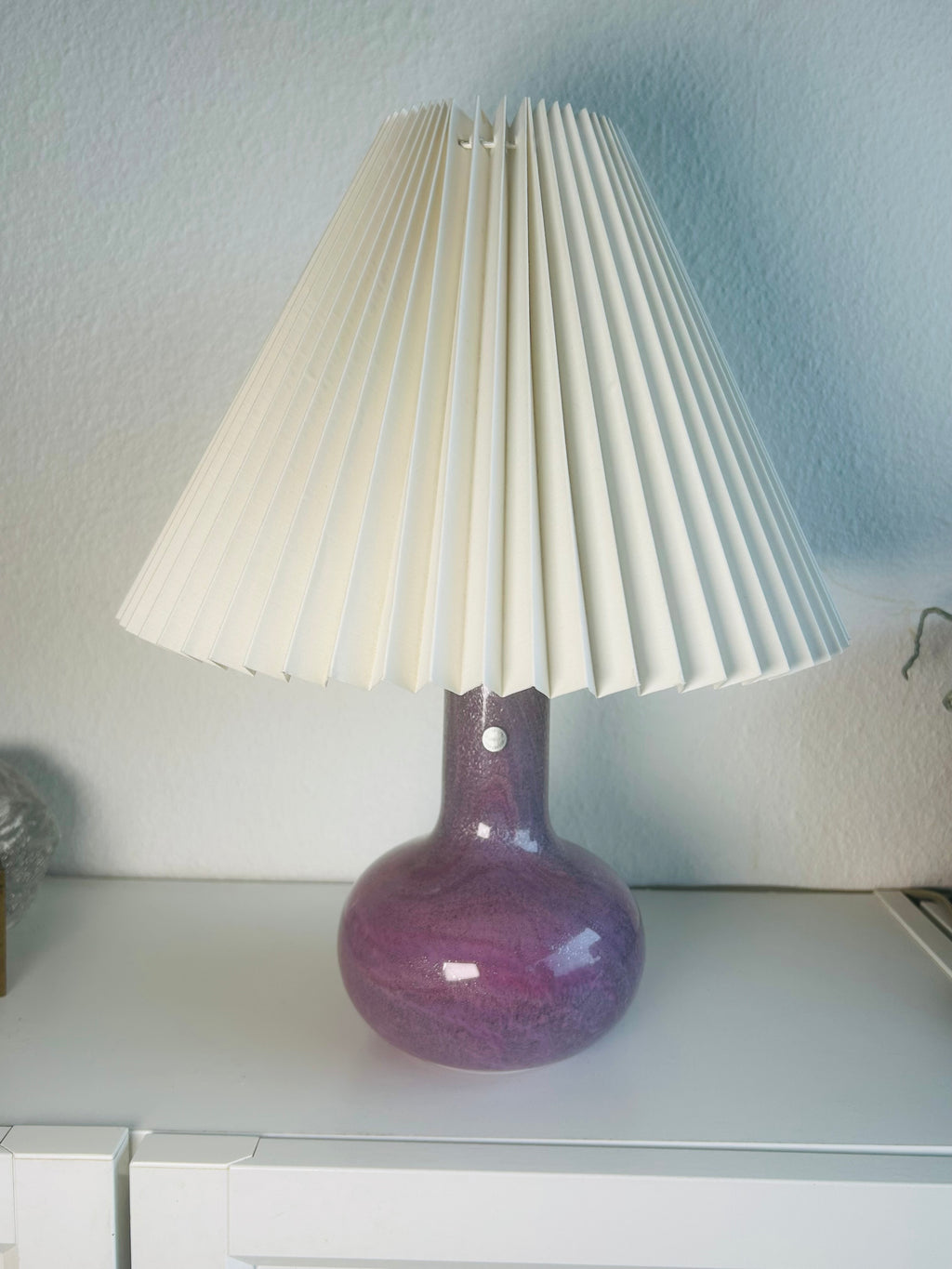 Holmegaard Troll 1 bordlampe i rosa/grå krystalglas – Sidse Werner – 39 cm - billede 8