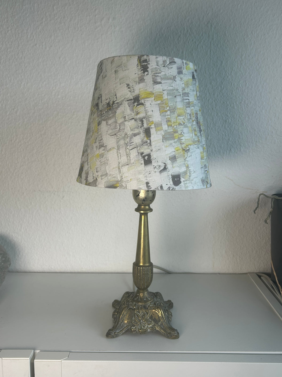 Vintage bordlampe i messing med BLACK edition tekstilskærm – 39,5 cm - billede 6