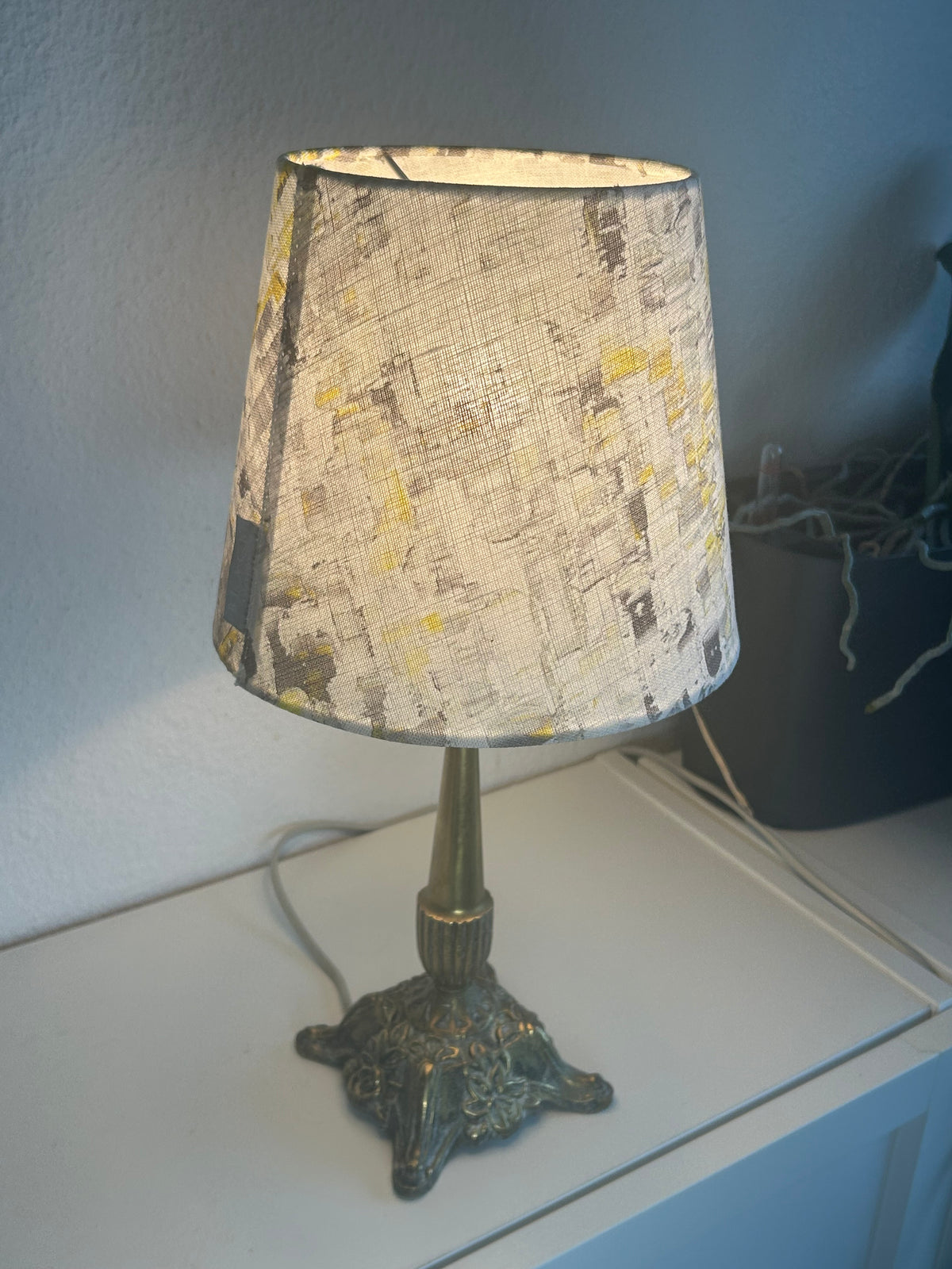 Vintage bordlampe i messing med BLACK edition tekstilskærm – 39,5 cm - billede 9