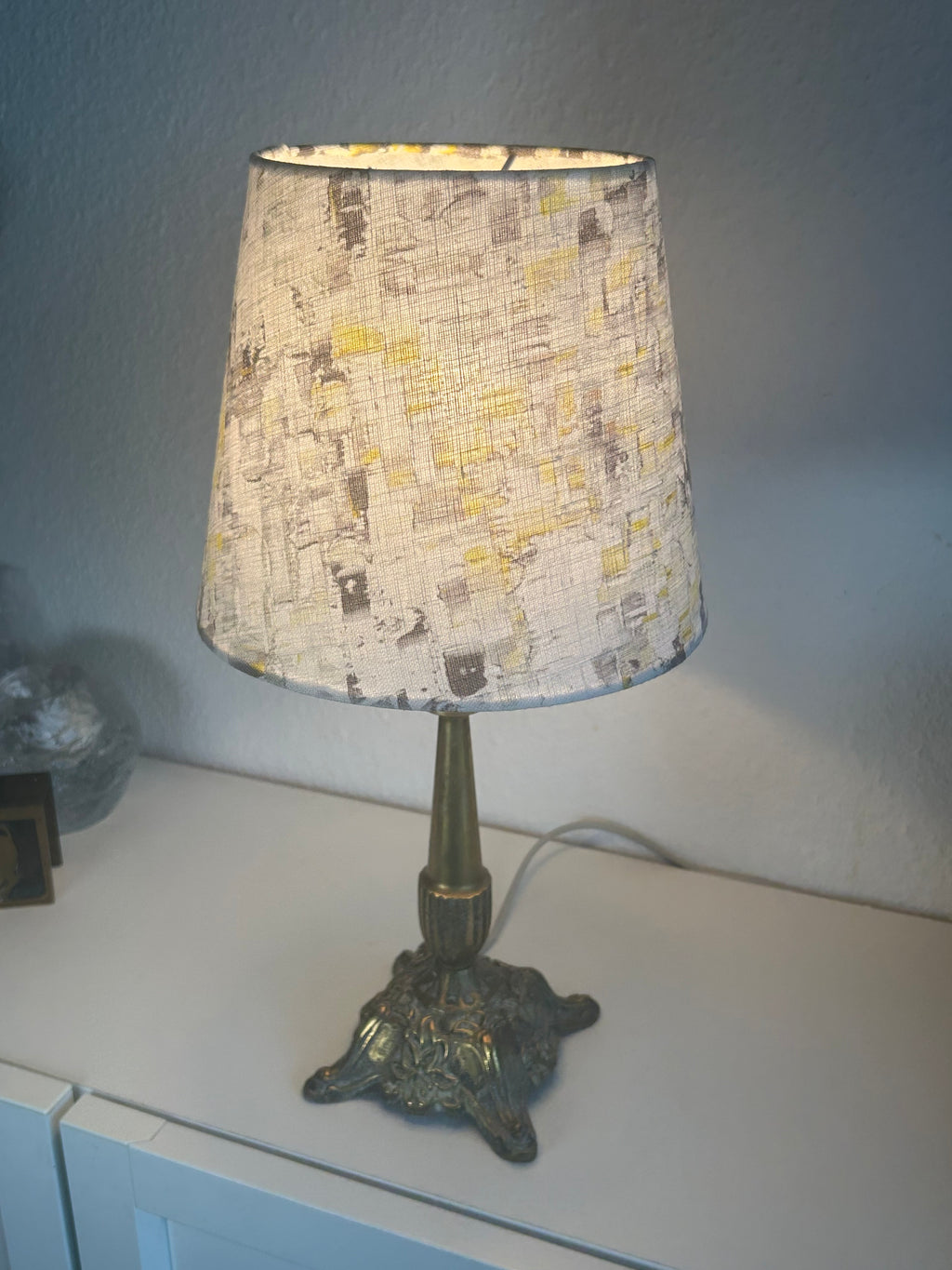 Vintage bordlampe i messing med BLACK edition tekstilskærm – 39,5 cm - billede 10