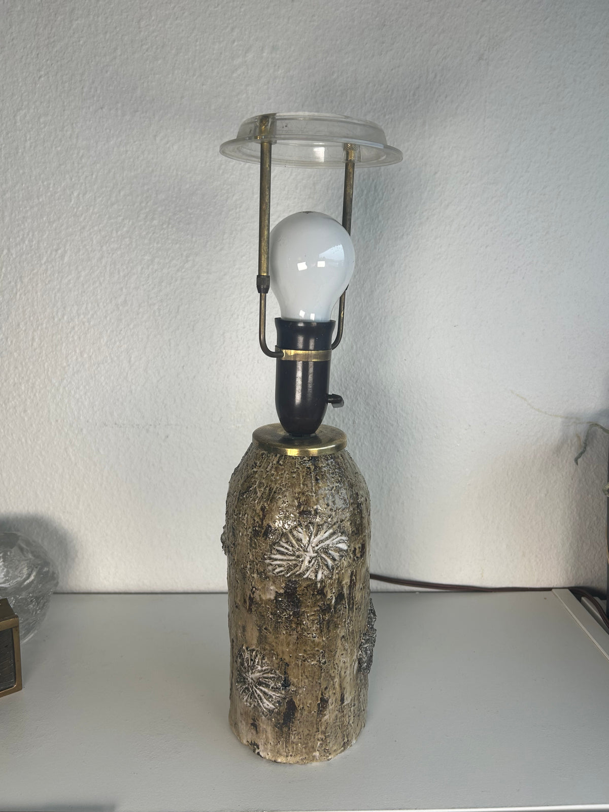 Vintage stentøjsbordlampe med LE KLINT 1/23 skærm og stativ – 47,5 cm - billede 6