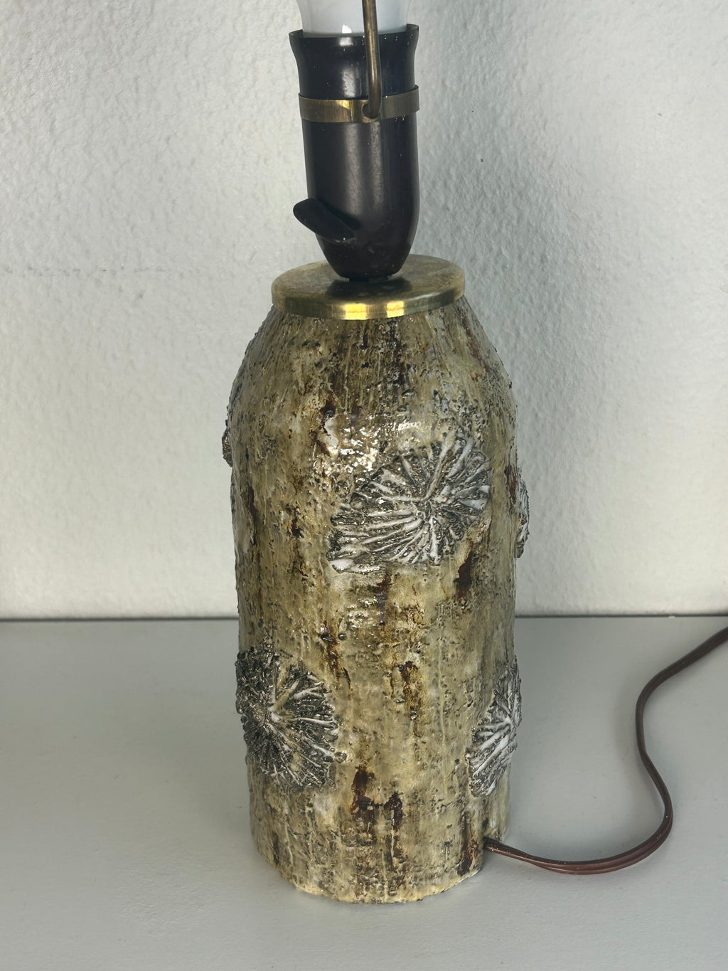 Vintage stentøjsbordlampe med LE KLINT 1/23 skærm og stativ – 47,5 cm - billede 11