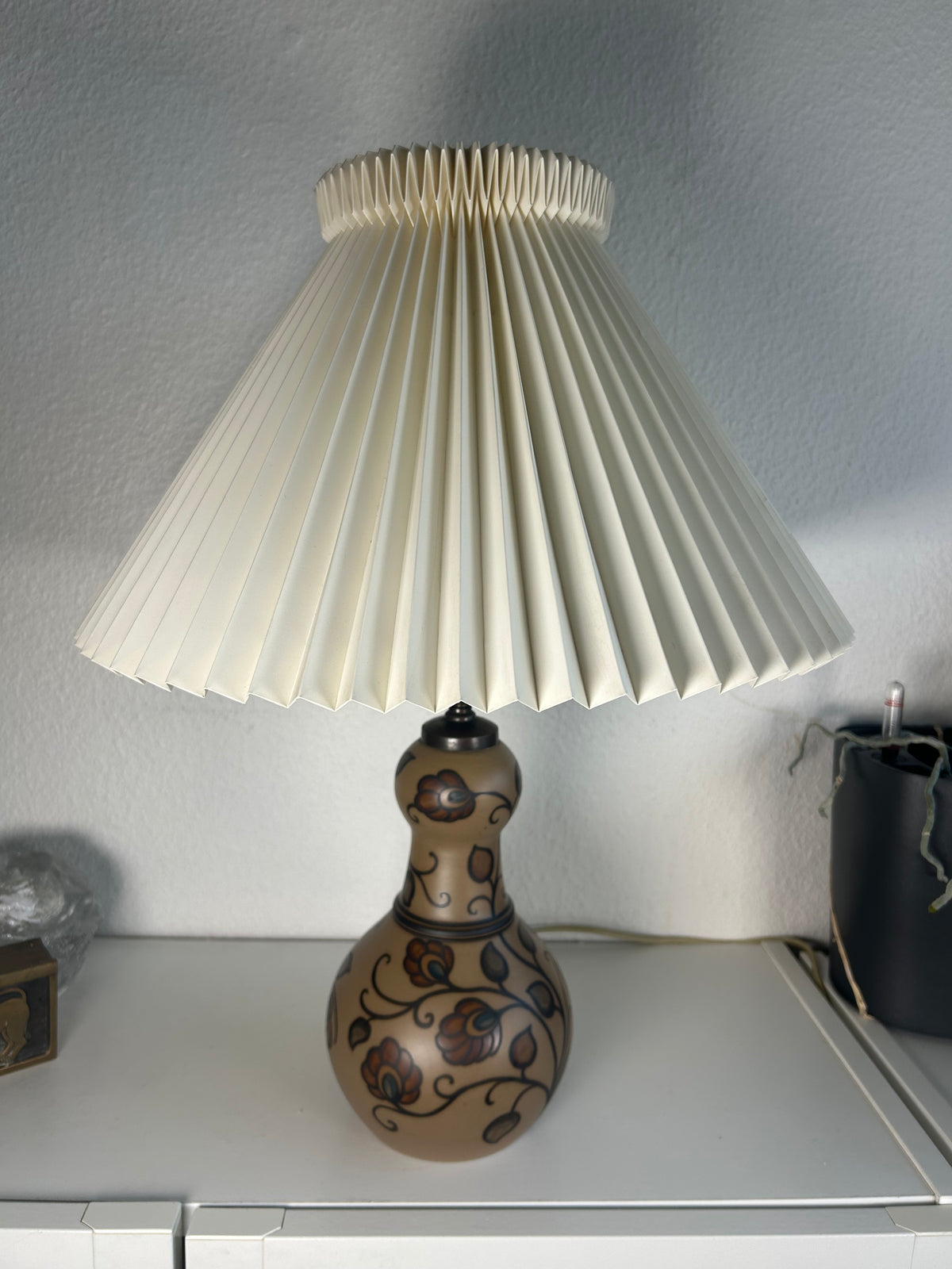 L. Hjorth terracotta bordlampe med LE KLINT 1/23 skærm og stativ – 50 cm - billede 6