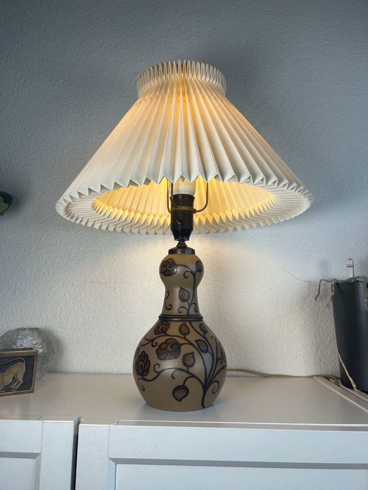 L. Hjorth terracotta bordlampe med LE KLINT 1/23 skærm og stativ – 50 cm - billede 8