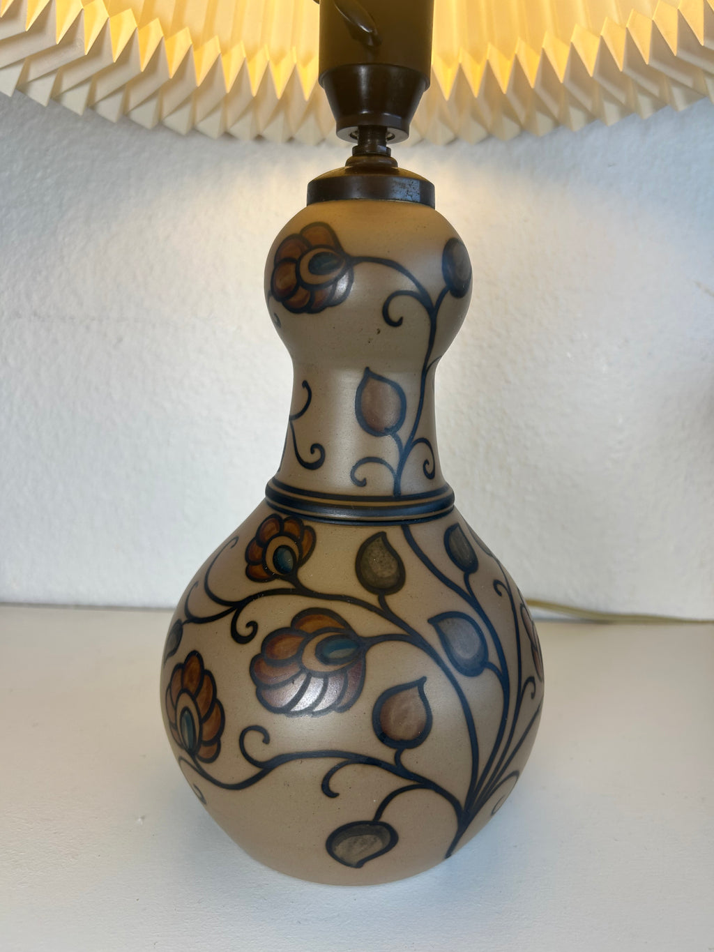 L. Hjorth terracotta bordlampe med LE KLINT 1/23 skærm og stativ – 50 cm - billede 9