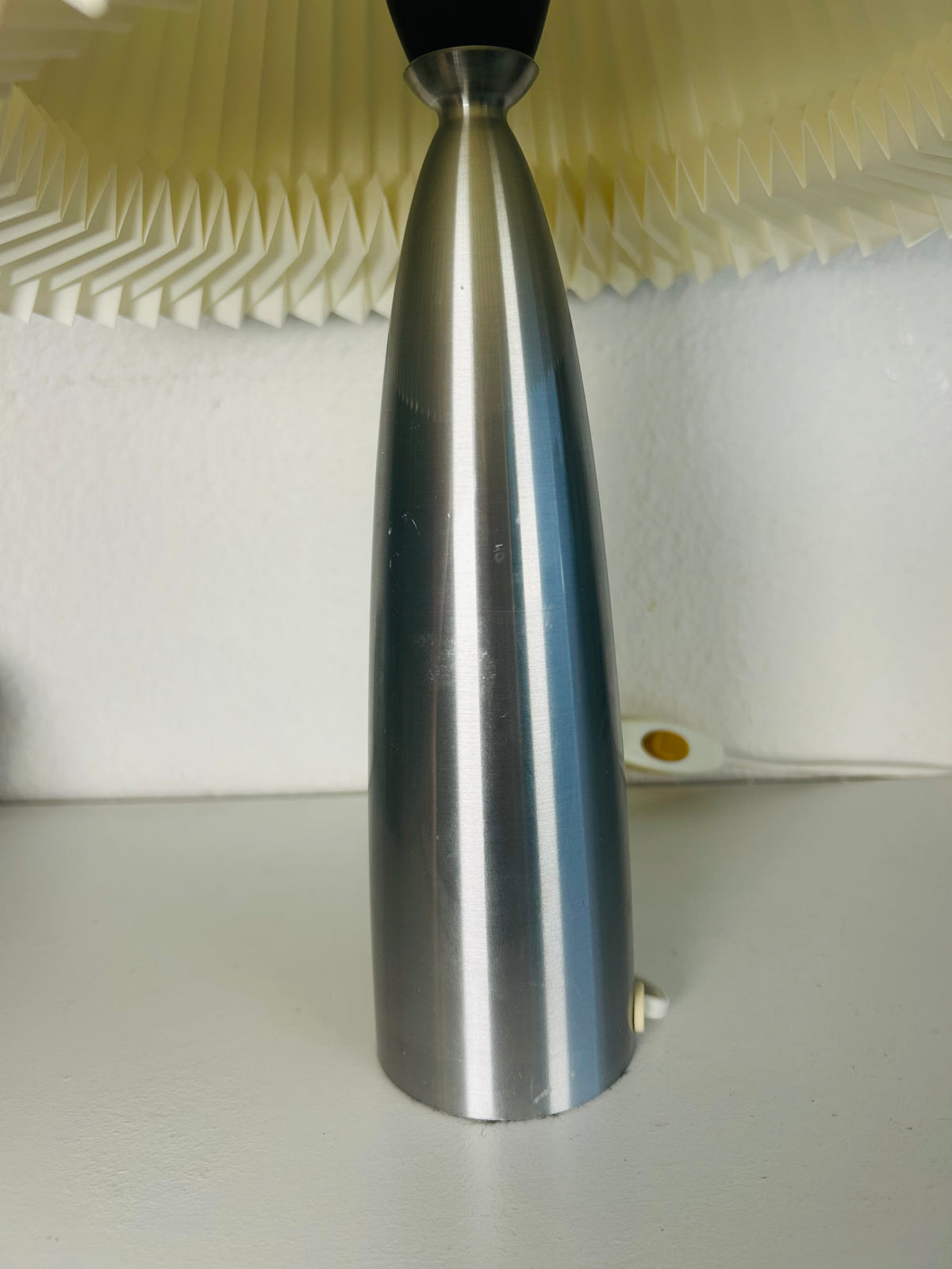 LE KLINT 376 bordlampe med børstet metalfod og LE KLINT 2/20 skærm – 39 cm - billede 9