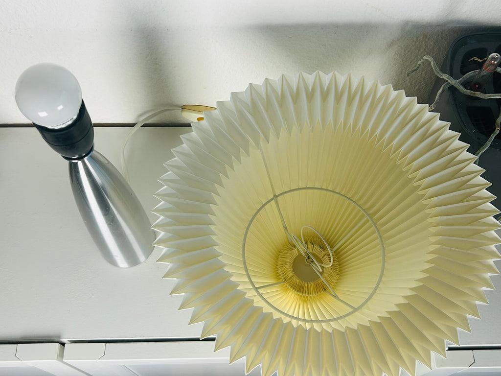 LE KLINT 376 bordlampe med børstet metalfod og LE KLINT 2/20 skærm – 39 cm - billede 12