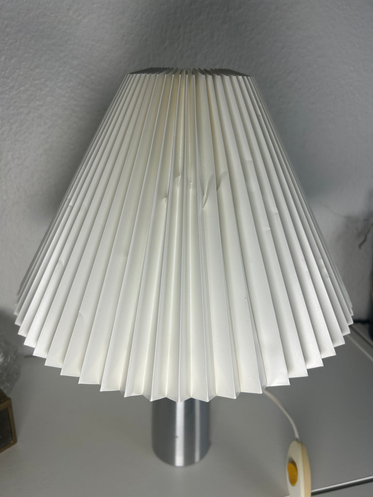 LE KLINT 376 bordlampe med børstet metalfod og LE KLINT 2/20 skærm – 39 cm - billede 13