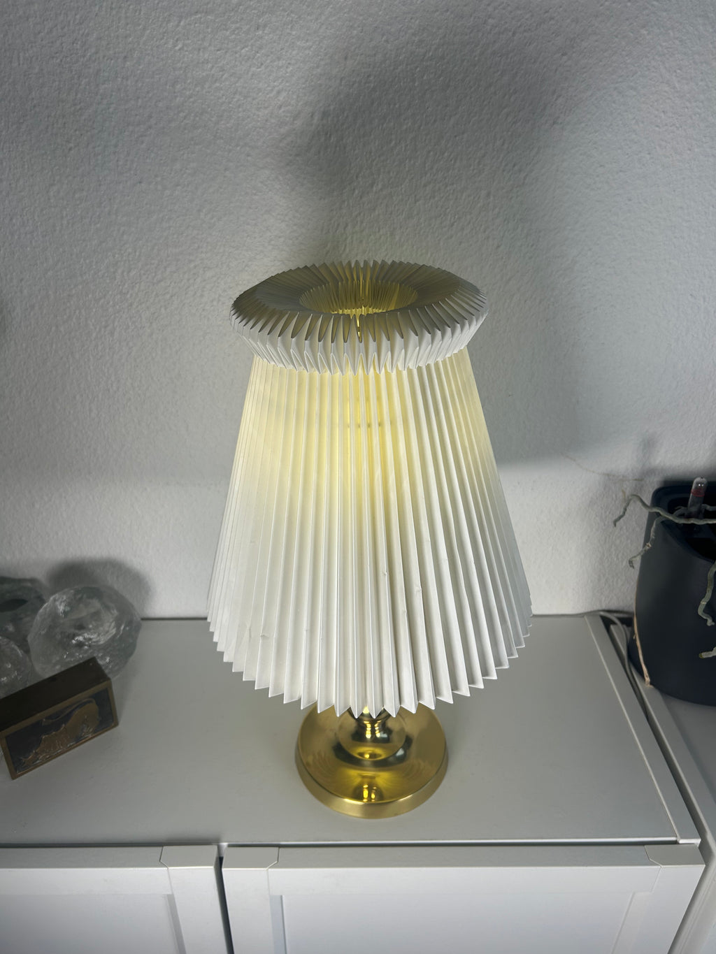 Vintage bordlampe i messing med LE KLINT 1/23 skærm og stativ – 44 cm - billede 5