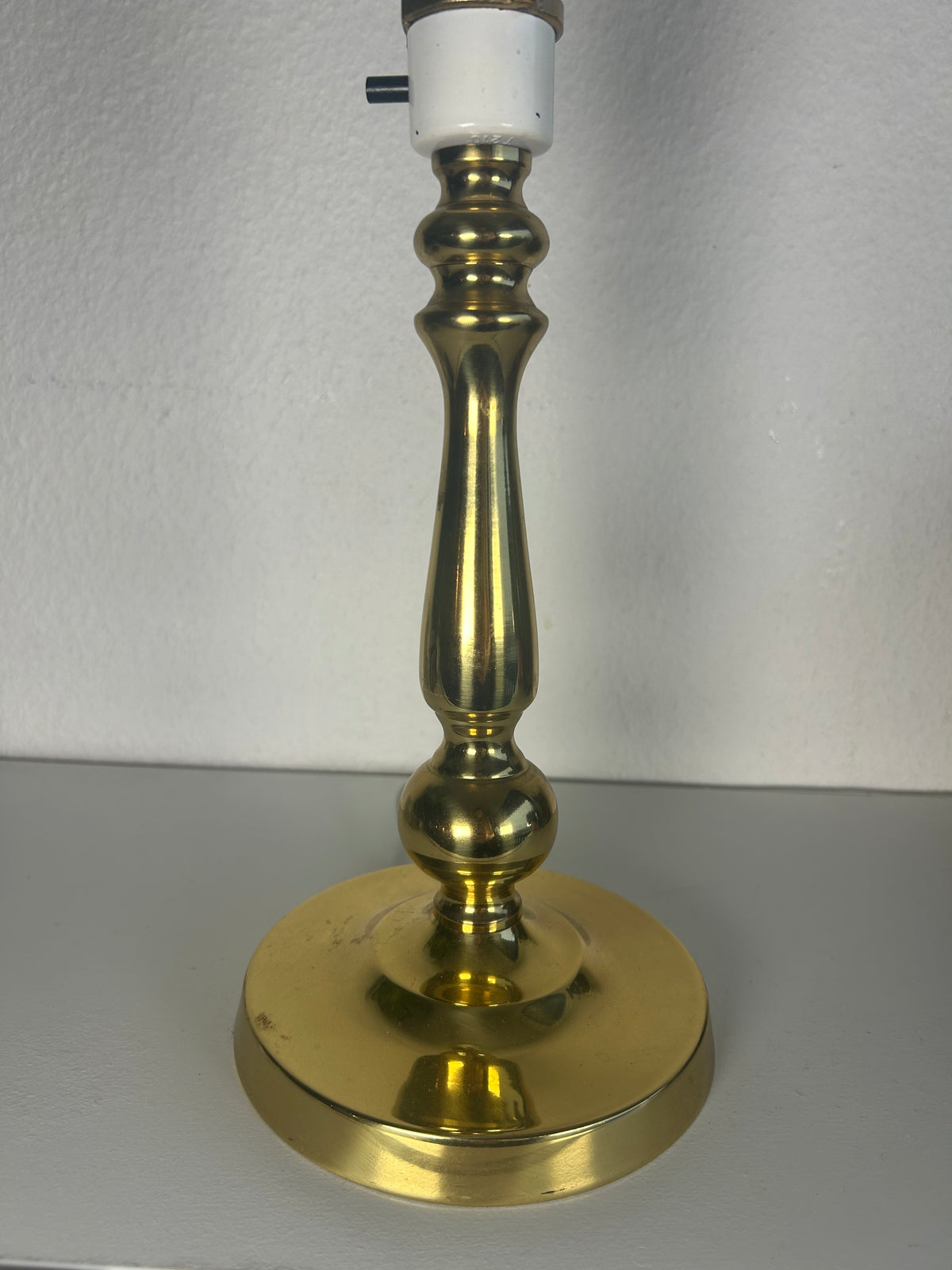 Vintage bordlampe i messing med LE KLINT 1/23 skærm og stativ – 44 cm - billede 10