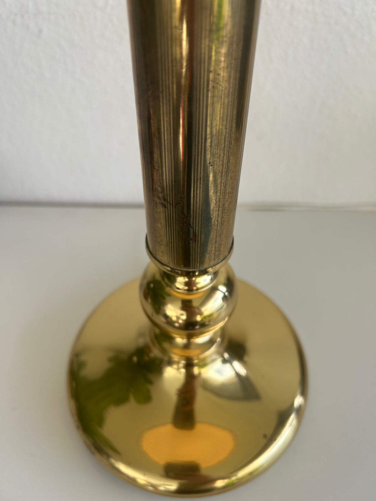 Vintage messingbordlampe med IKEA MYRHULT plisseret skærm – 64,5 cm - billede 2