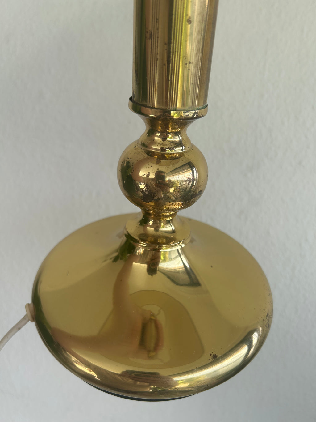 Vintage messingbordlampe med IKEA MYRHULT plisseret skærm – 64,5 cm - billede 10