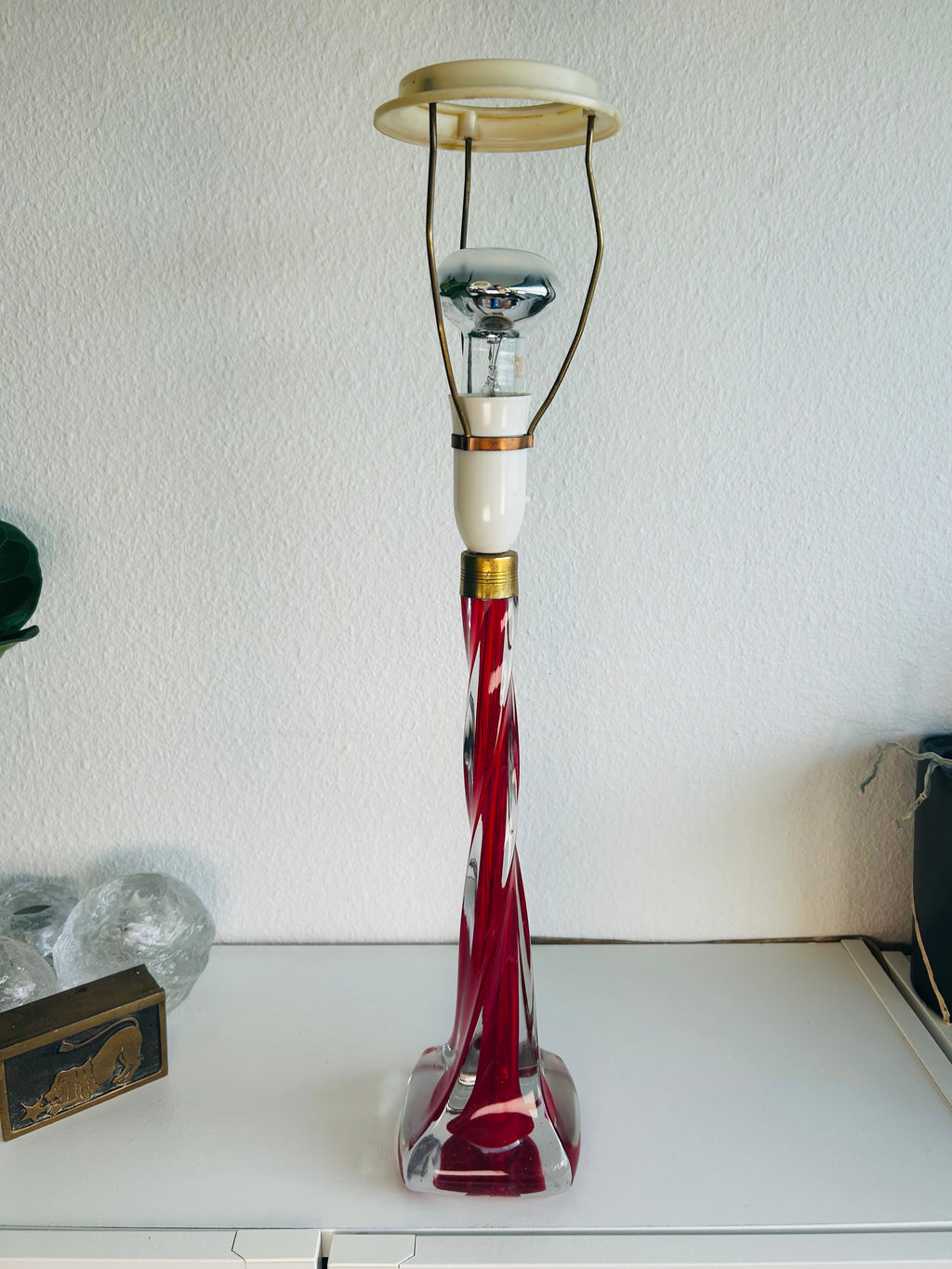 Murano vintage rød twisted glasbordlampe med LE KLINT 1/23 skærm – 62 cm - billede 13