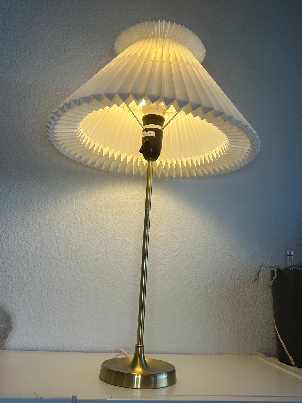 LE KLINT 307 bordlampe i messing med LE KLINT 6/21 skærm – 58 cm - billede 4