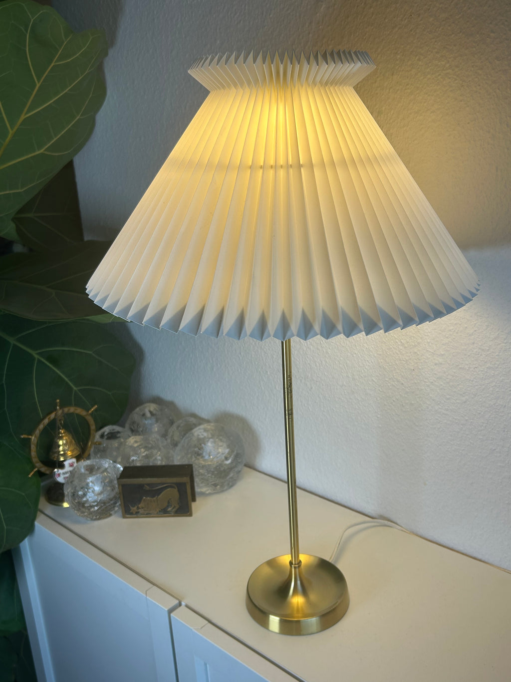 LE KLINT 307 bordlampe i messing med LE KLINT 6/21 skærm – 58 cm - billede 5