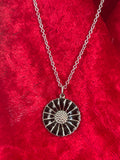 Georg Jensen Daisy halskæde – sort emalje – 925 sølv – 18 mm – original æske