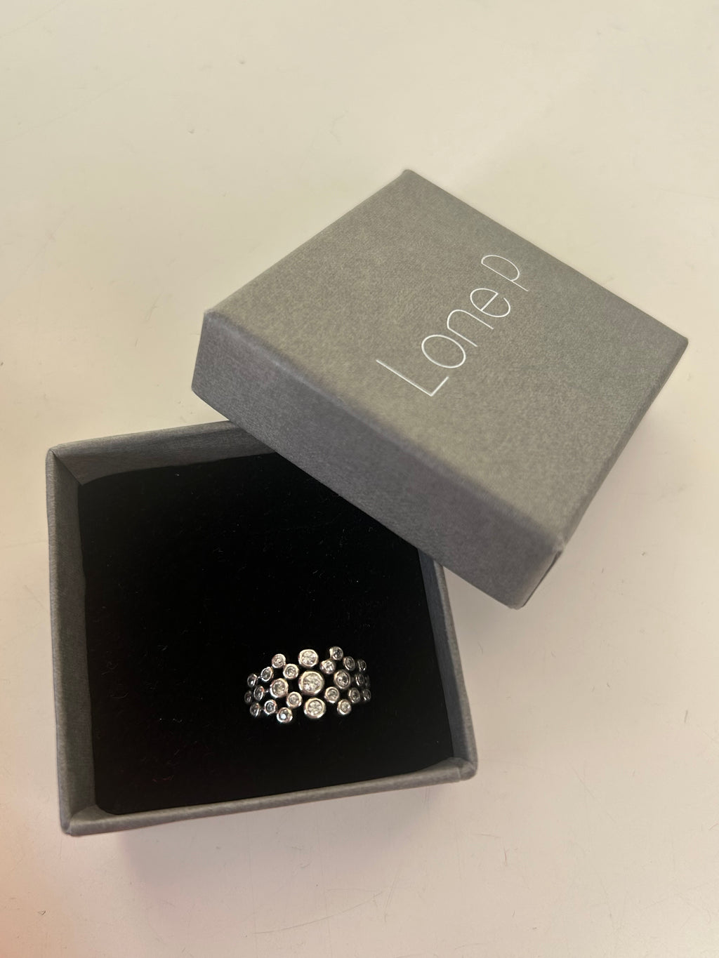 Dyrberg/Kern ring – 925 sterlingsølv med klare sten – str. 50