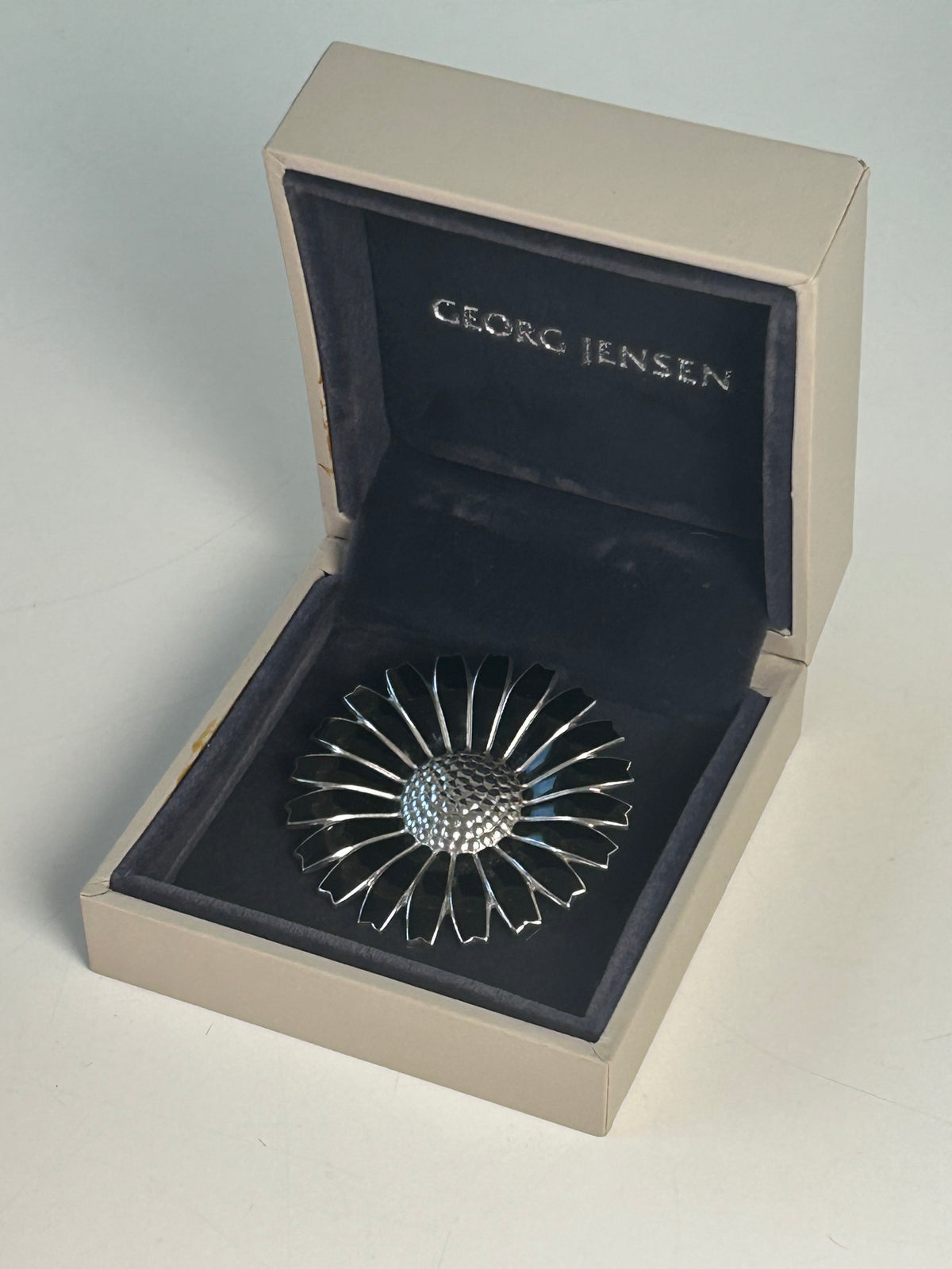 Georg Jensen Daisy Brooch – Black Enamel – 925 Sterling Silver – Ø 43 mm