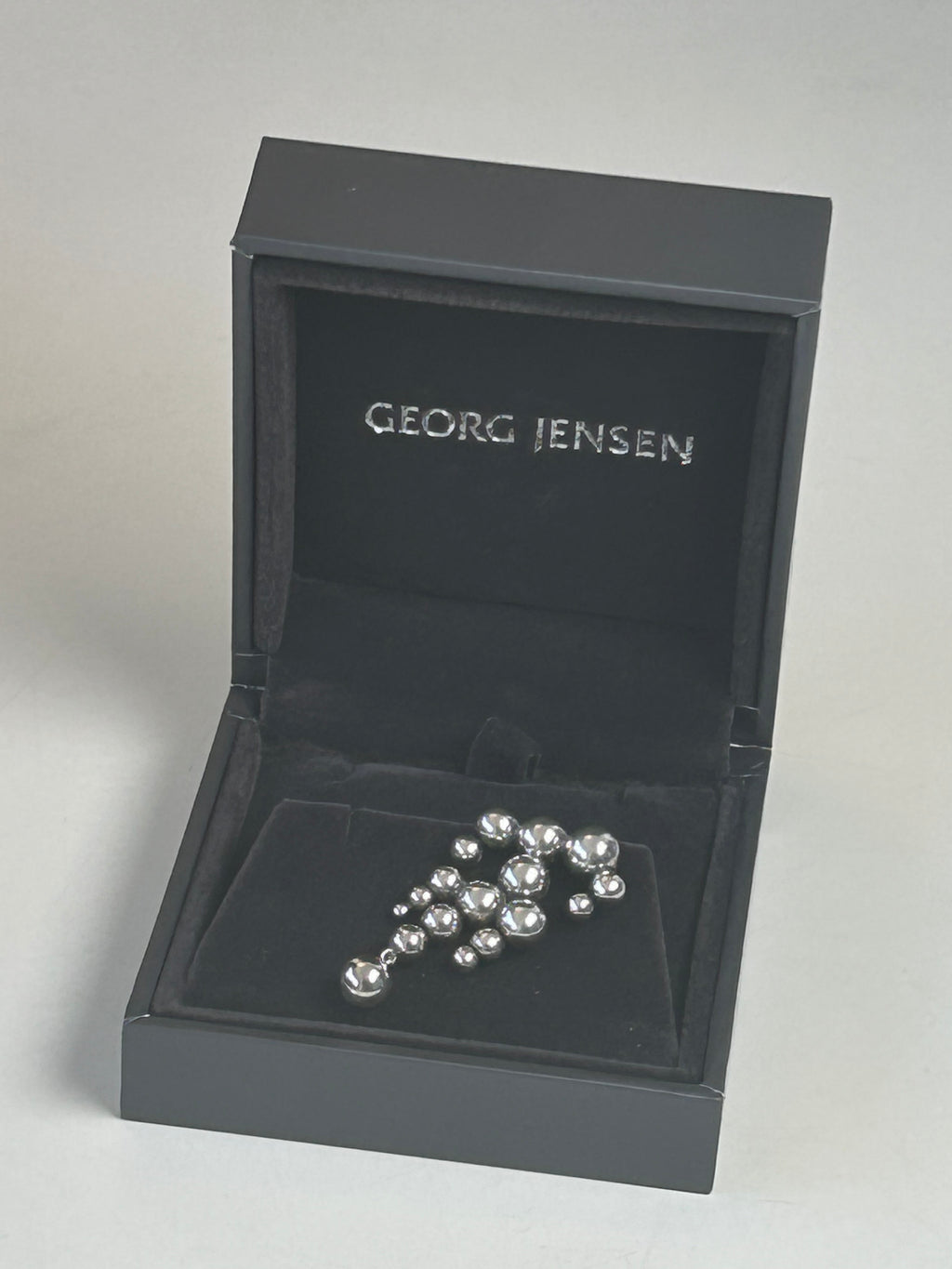 1 stk. Georg Jensen Moonlight Grapes Large Chandelier ørering – sterling sølv – ca. 37 mm