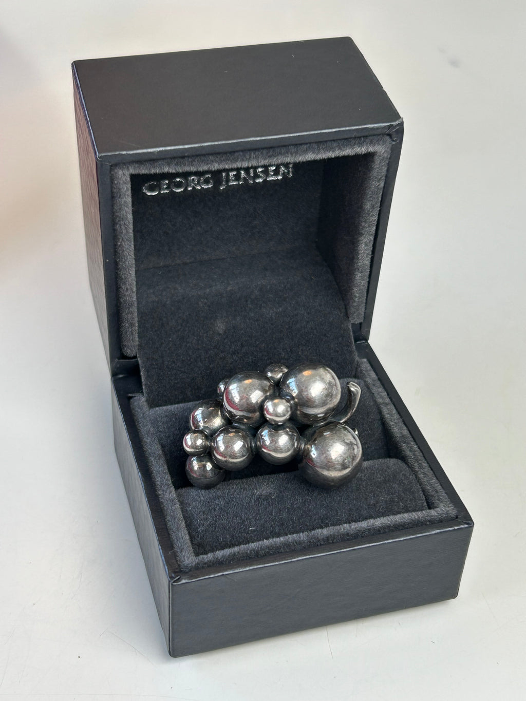 Georg Jensen Moonlight Grapes stor ring – oxideret sterlingsølv – str. 53,5 – original æske