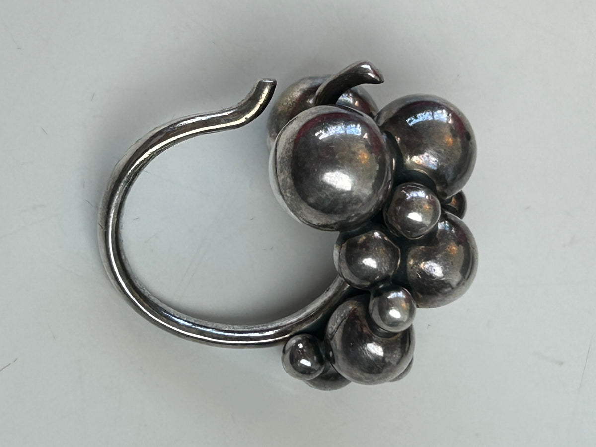 Georg Jensen Moonlight Grapes stor ring – oxideret sterlingsølv – str. 53,5 – original æske