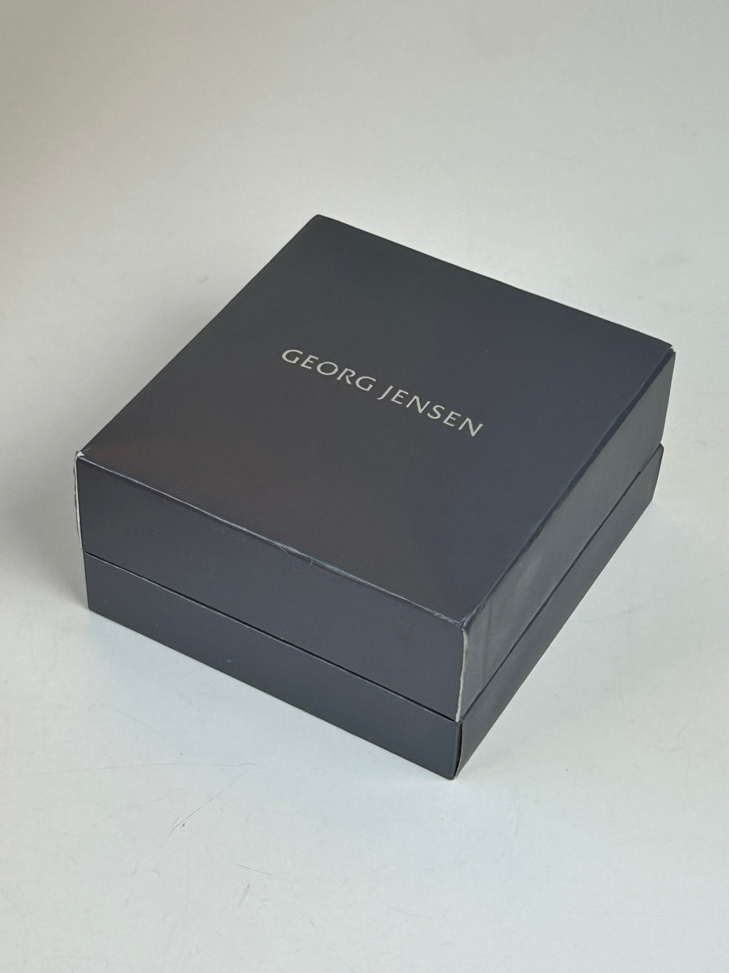 Georg Jensen Daisy halskæde – 18 mm – 925S sølv &amp; sort emalje – 45 cm – original æske