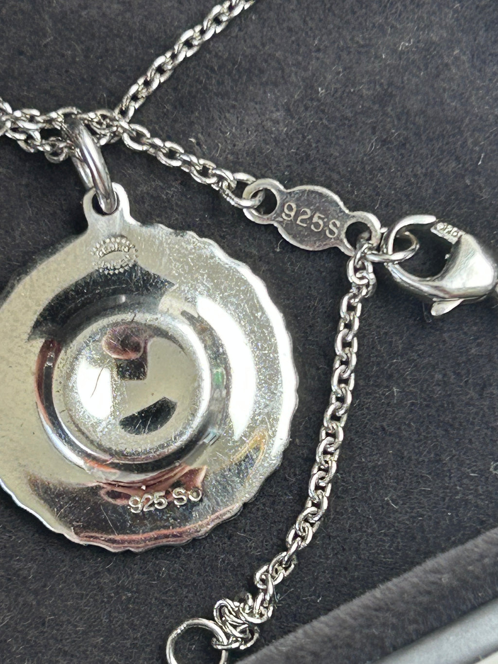 Georg Jensen Daisy halskæde – 18 mm – 925S sølv &amp; sort emalje – 45 cm – original æske