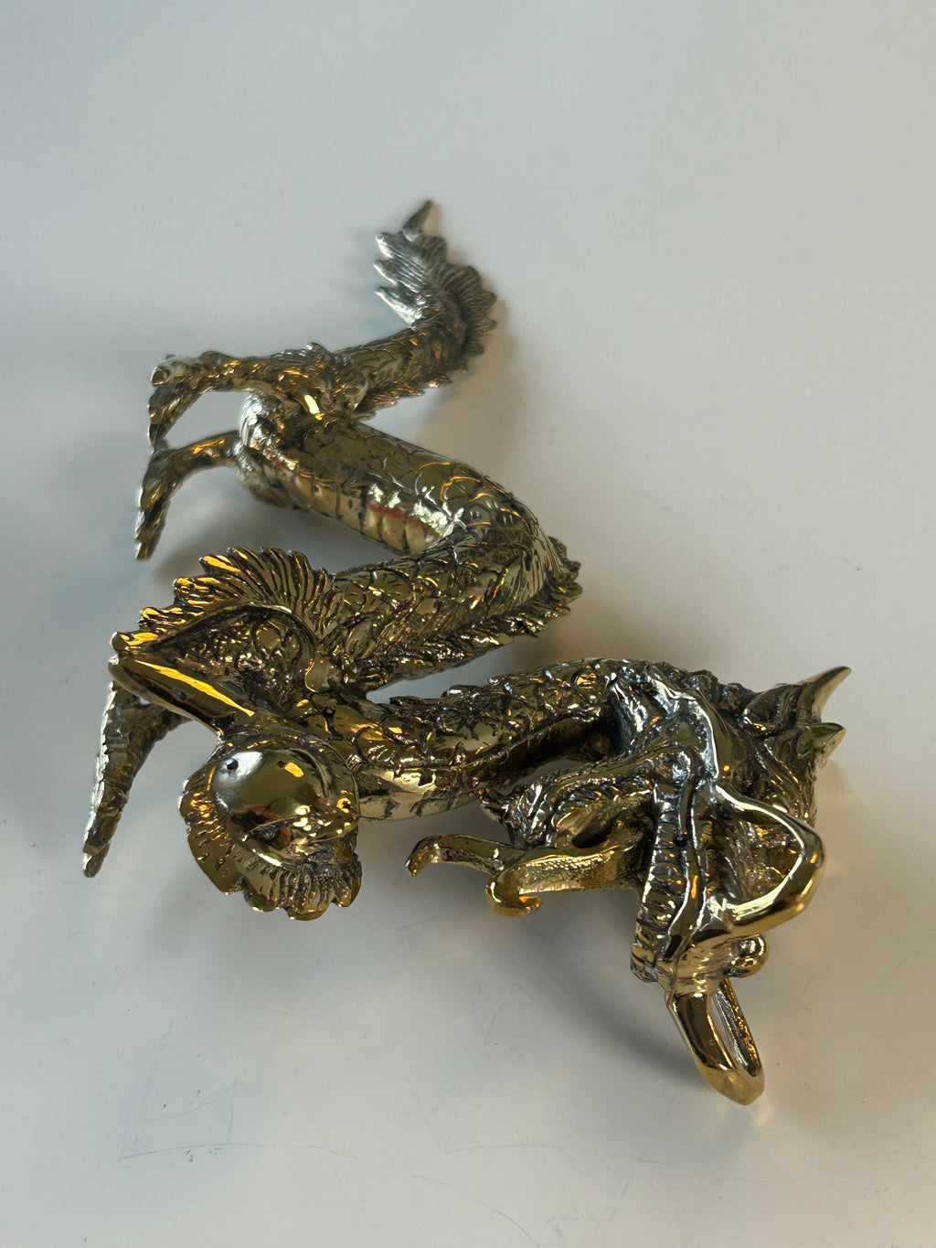 Vintage-inspireret kinesisk dragefigur i kobber – skulpturel dekoration med perle – 27 cm - billede 12