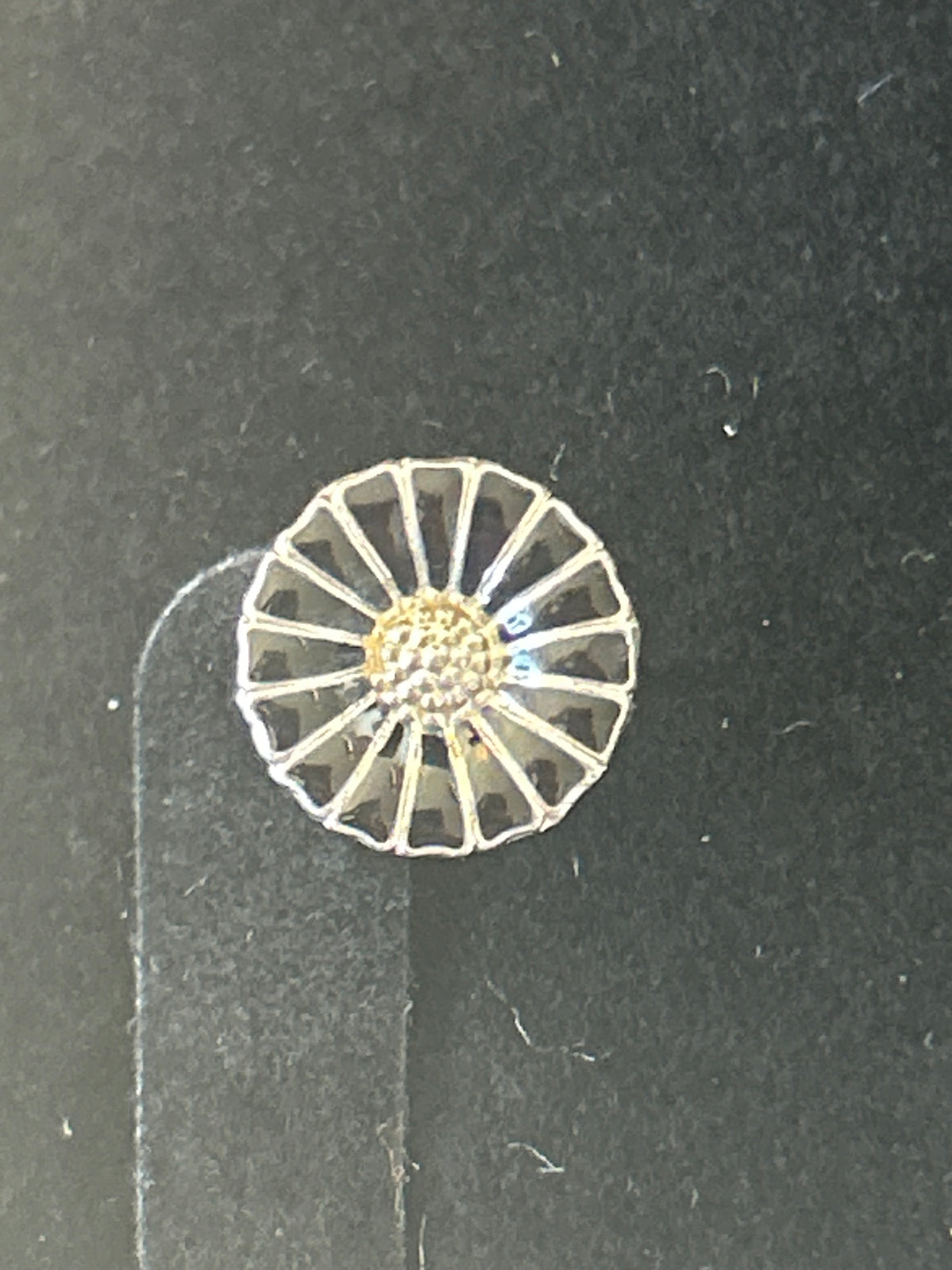 Georg Jensen Daisy smykkesæt – sorte margueritter, halskæde og ørestikker
