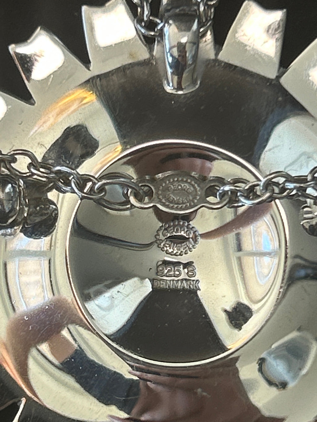 Georg Jensen halskæde med kombineret broche/vedhæng – sterlingsølv