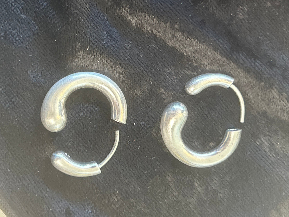 Georg Jensen Mercy hoopøreringe i sterlingsølv – 634D