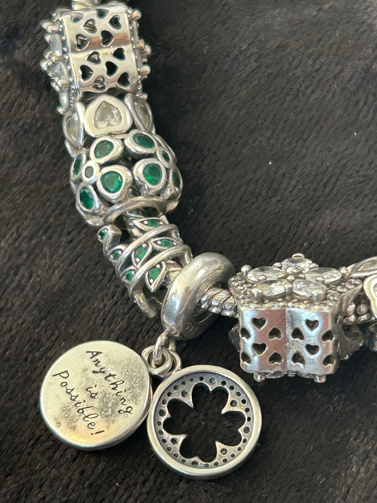 Pandora sølvarmbånd med 15 charms – ALE 925