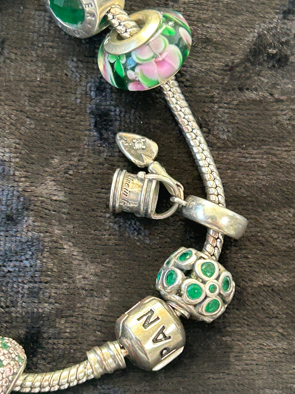 Pandora sølvarmbånd med 15 charms – ALE 925