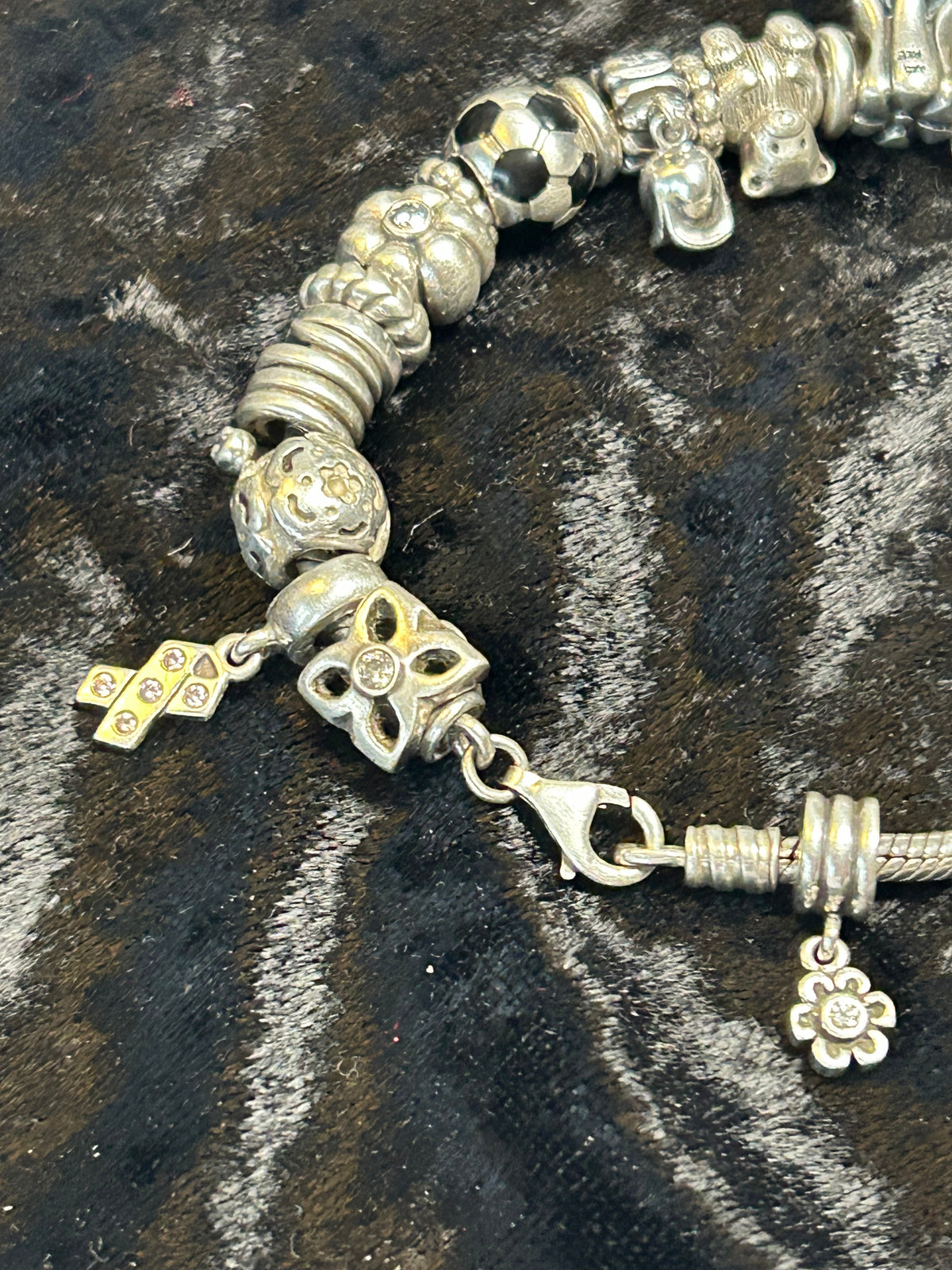 Pandora sølvarmbånd med 25 charms – ALE 925, 68 g