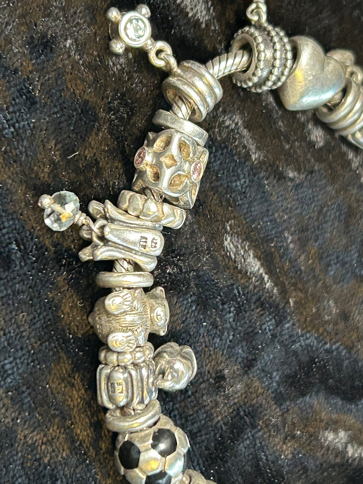 Pandora sølvarmbånd med 25 charms – ALE 925, 68 g