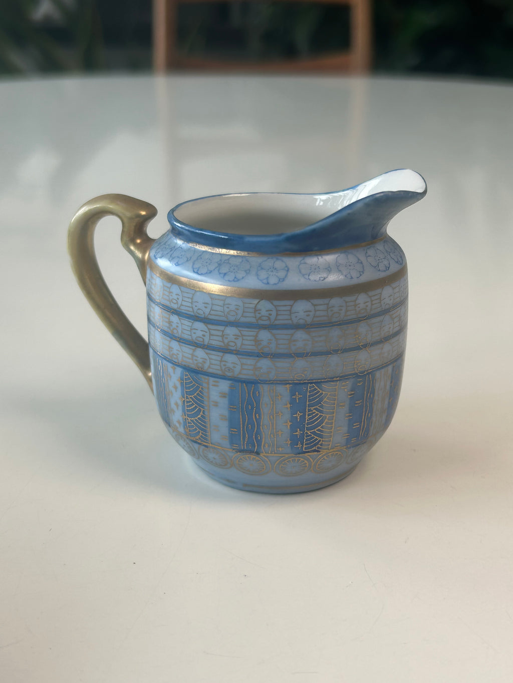 Vintage japansk flødekande i Satsuma-stil – lyseblå og guld – 7,5 cm - billede 9