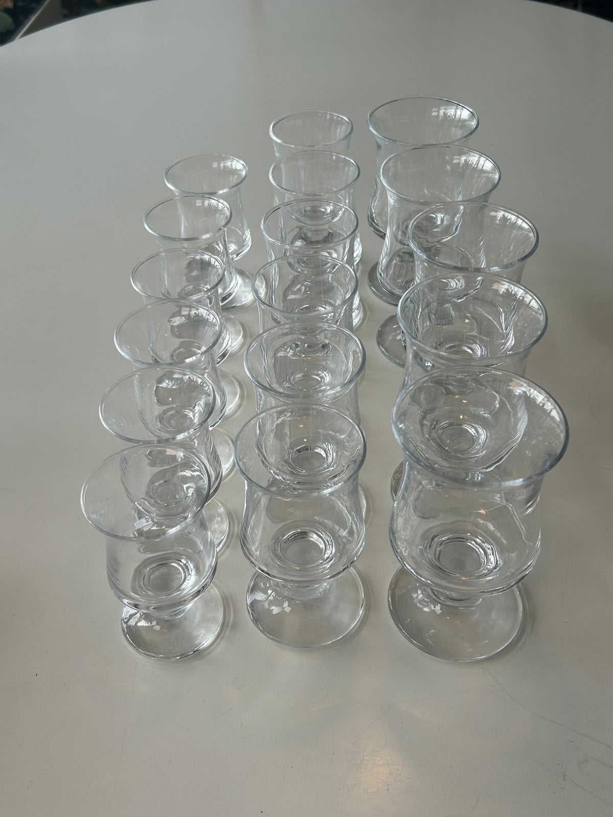 Holmegaard Skibsglas – 18 glas – 6 rødvin, 6 hvidvin og 6 portvin – Per Lütken - billede 1