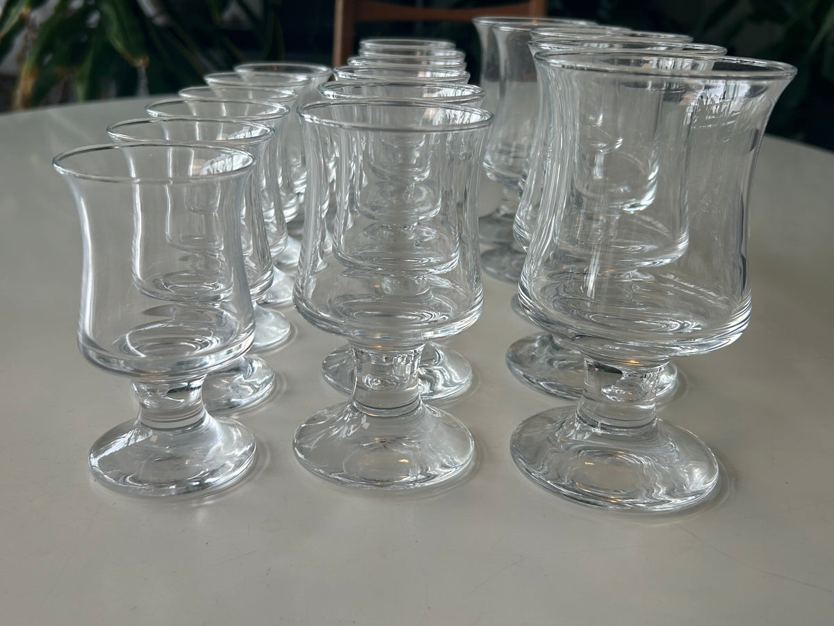 Holmegaard Skibsglas – 18 glas – 6 rødvin, 6 hvidvin og 6 portvin – Per Lütken - billede 4