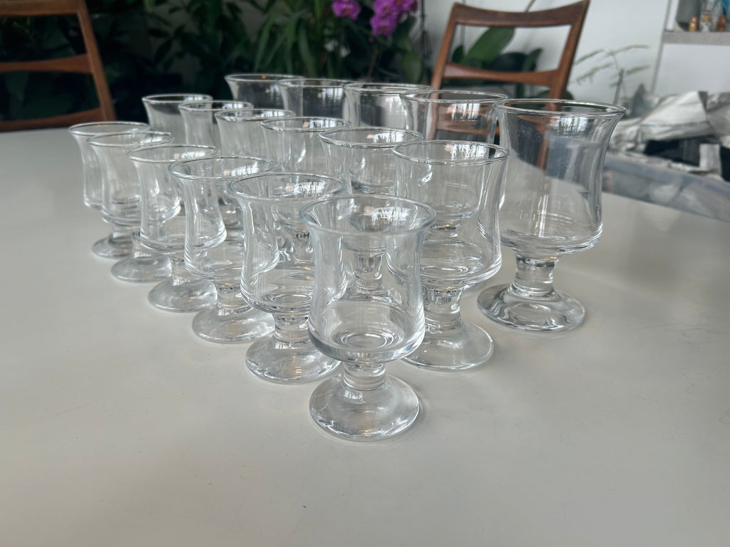 Holmegaard Skibsglas – 18 glas – 6 rødvin, 6 hvidvin og 6 portvin – Per Lütken - billede 16