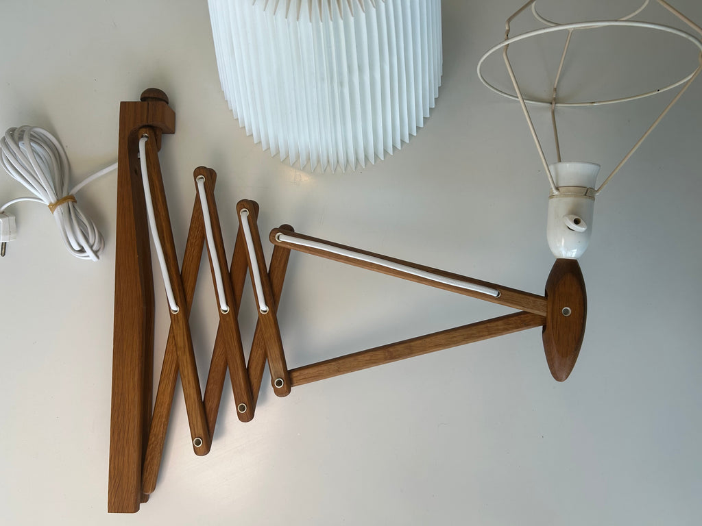Le Klint Sax model 332/234 væglampe – røget eg – skærm 2/25 - billede 2