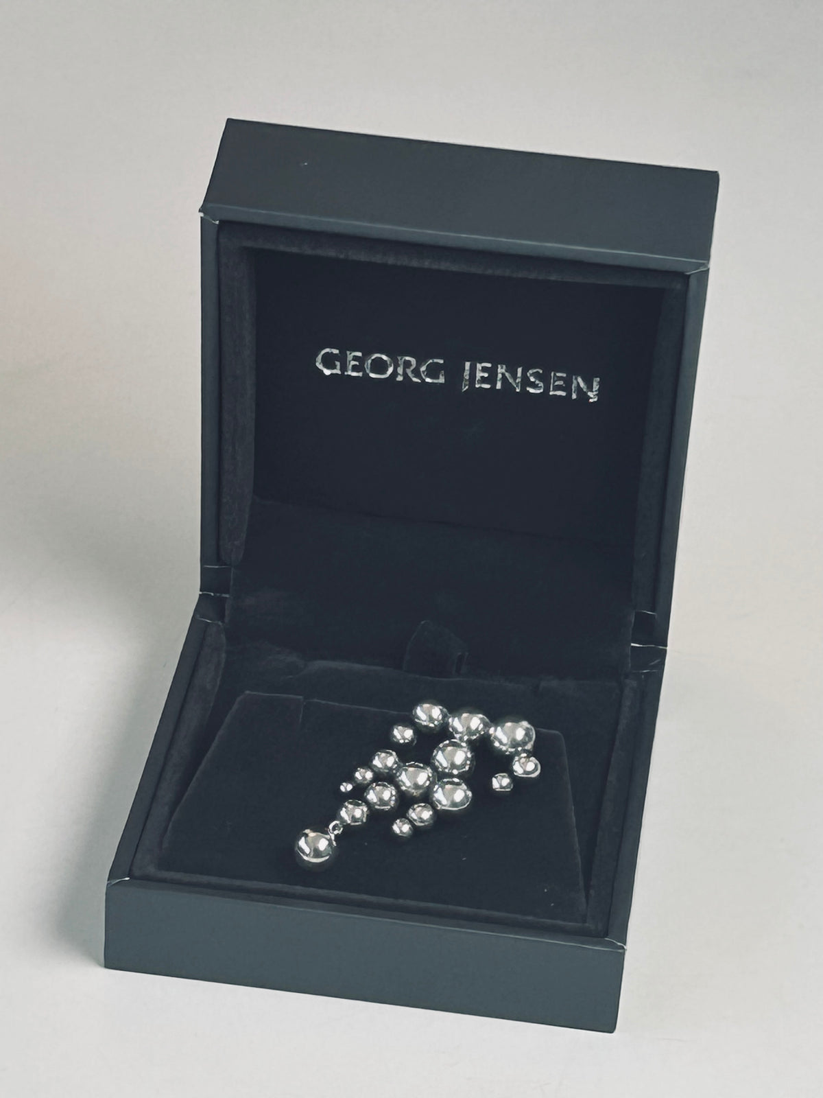 1 stk. Georg Jensen Moonlight Grapes Large Chandelier ørering – sterling sølv – ca. 37 mm